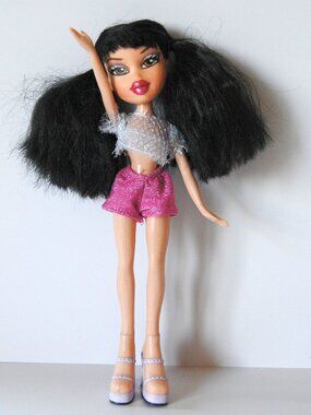 Vintage 2001 Bratz Doll Jade Fashion Doll - 1st First Edition